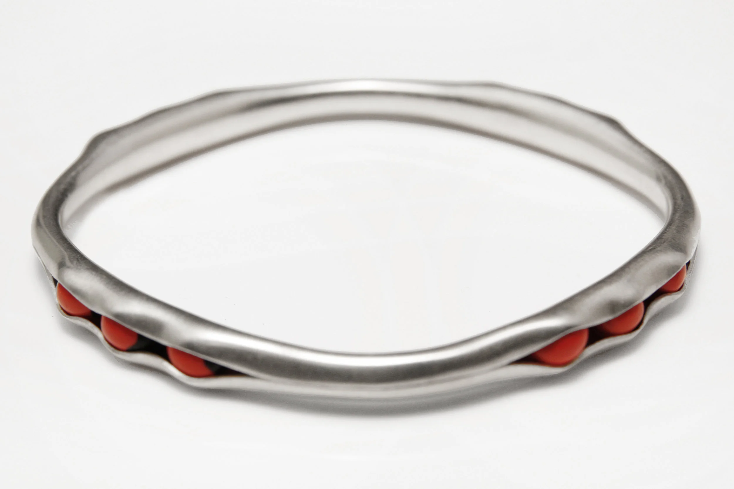 pea_pod_square_bangle_light2.jpg