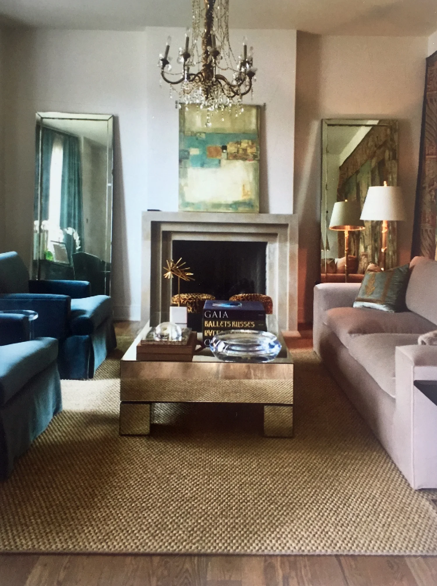 ART INSTALLATION IN HOUSTON: KARA CHILDRESS DESIGN