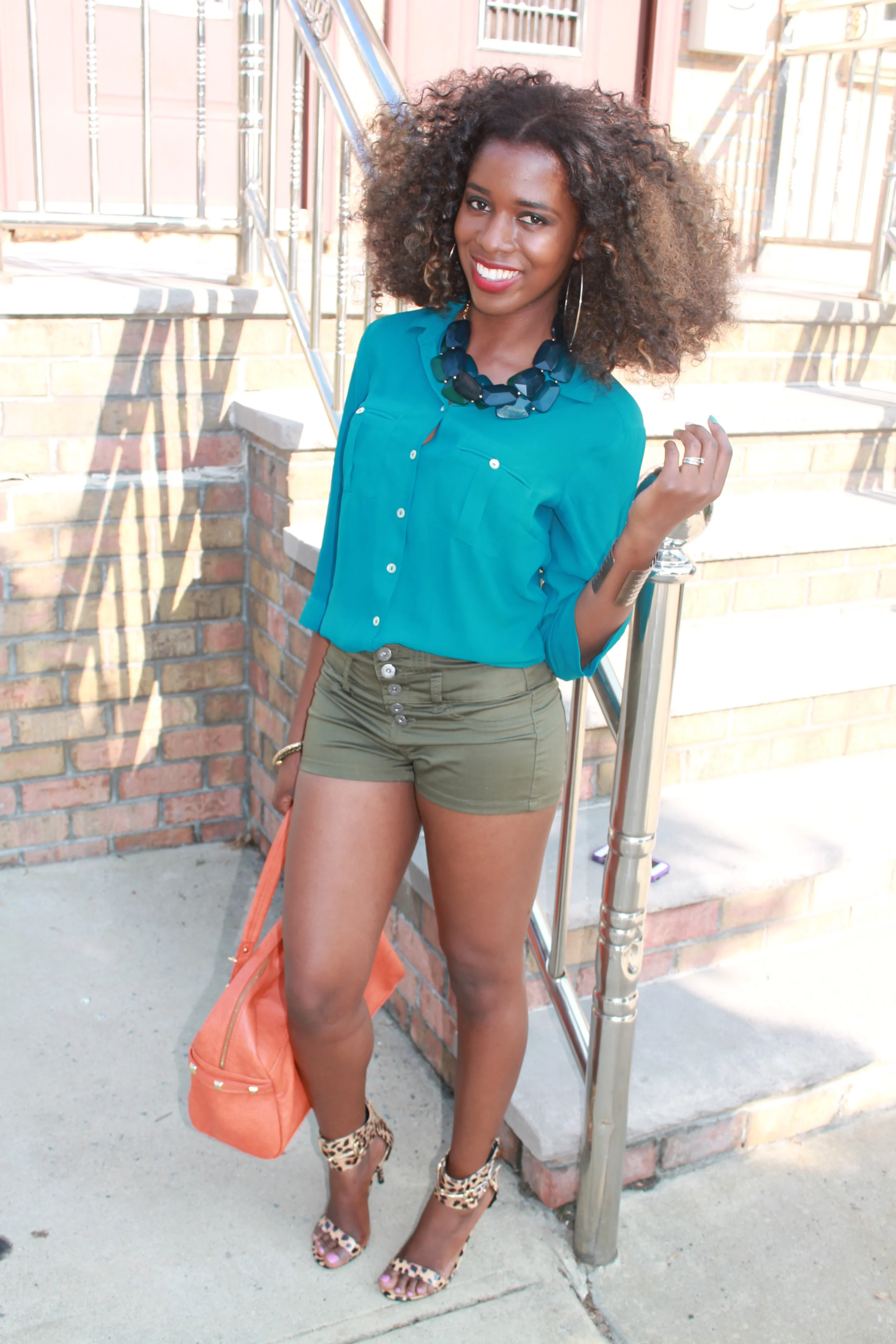 Blouse + Highwaisted Shorts