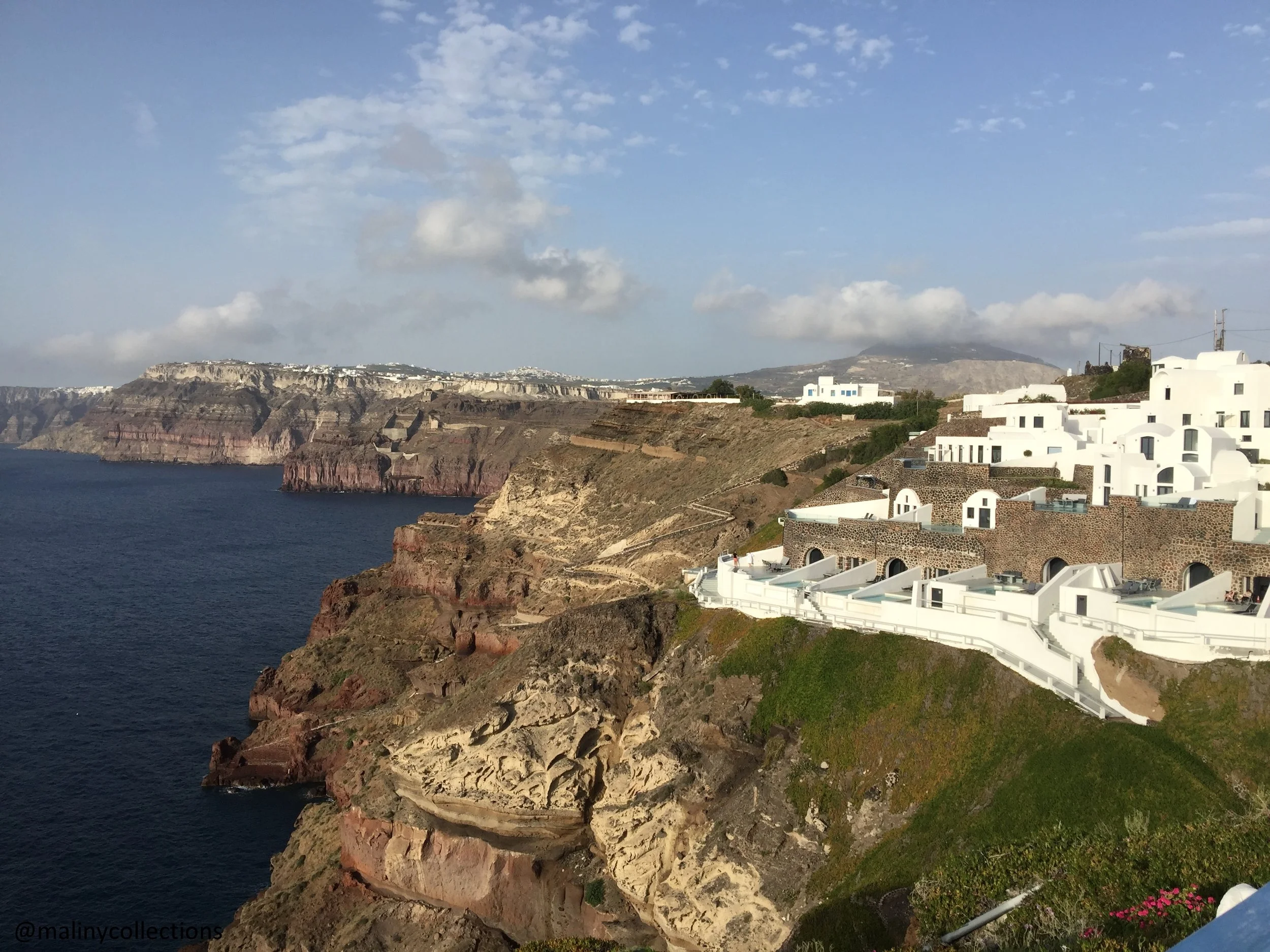 Santorini Travel Diaries - Exploring Akrotiri's Town and Red Beach