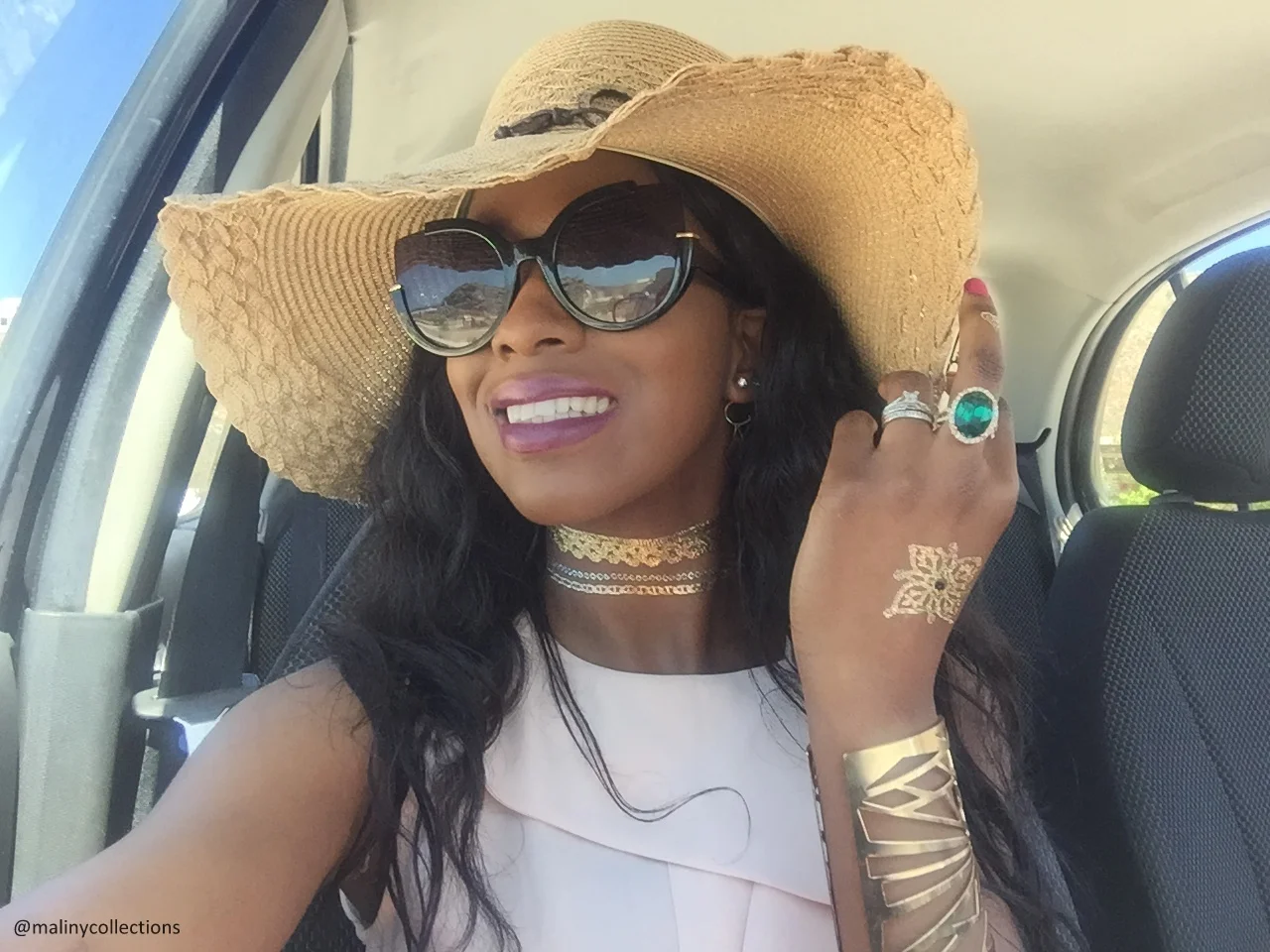 Santorini Day and Night Wardrobe Changes