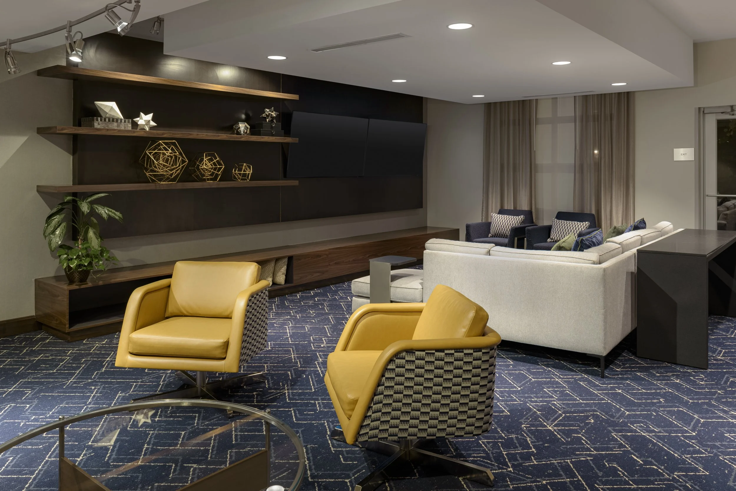 10_CY_GTLCY_lobbyseating.jpg