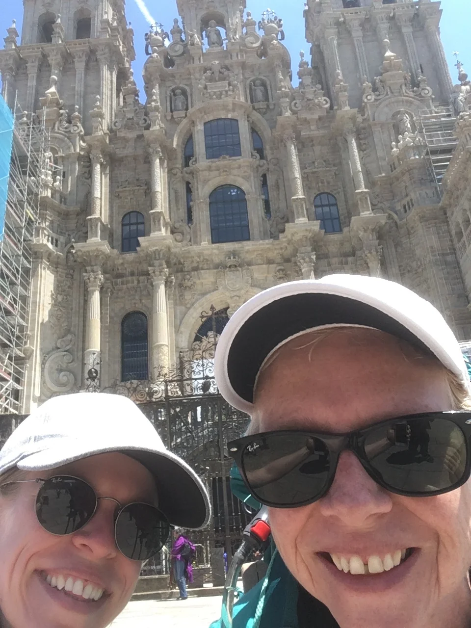 A sunny arrival at the Cathedral of Santiago de Compostela, we made it!