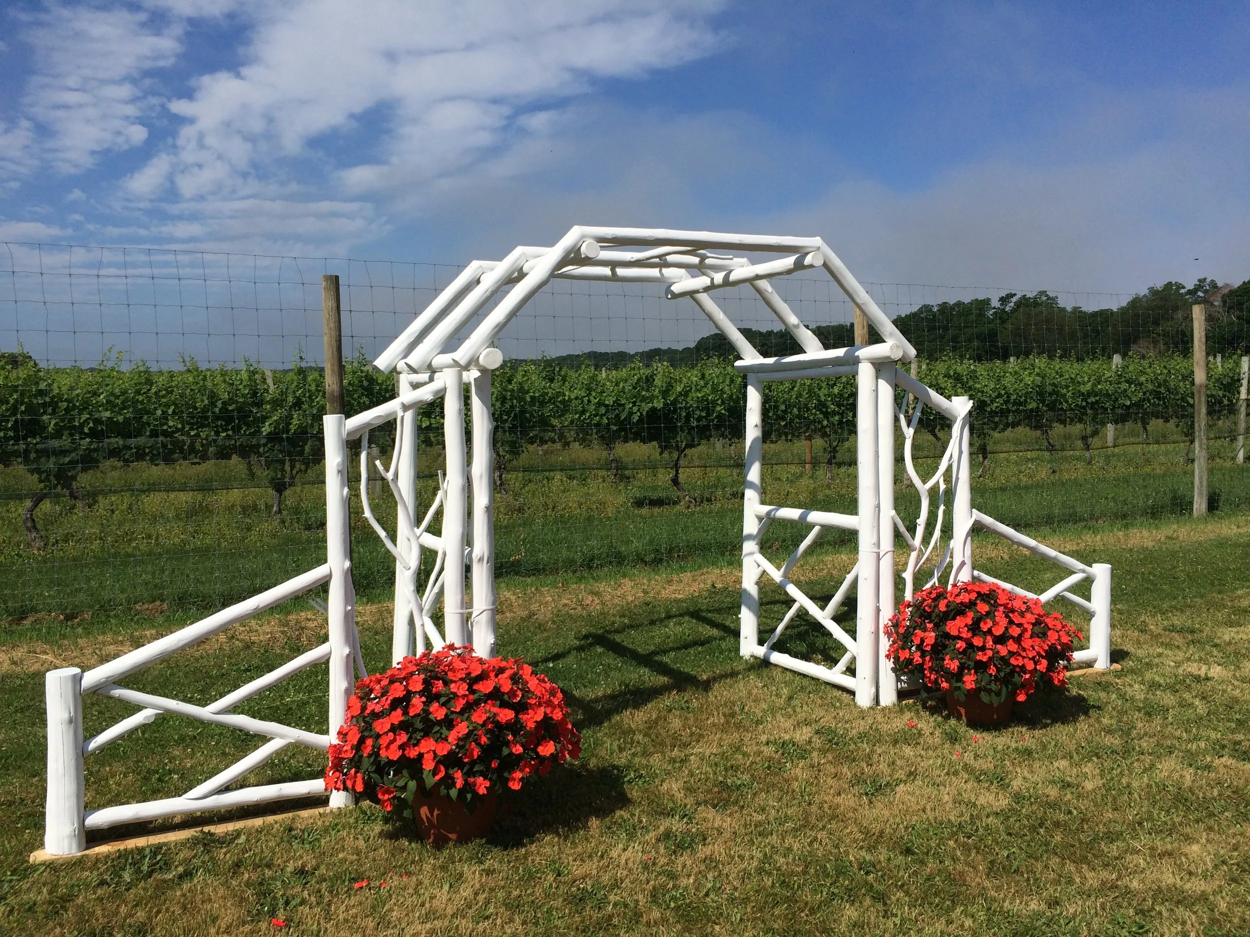 A Rustic Affair - Arched Abor .JPG