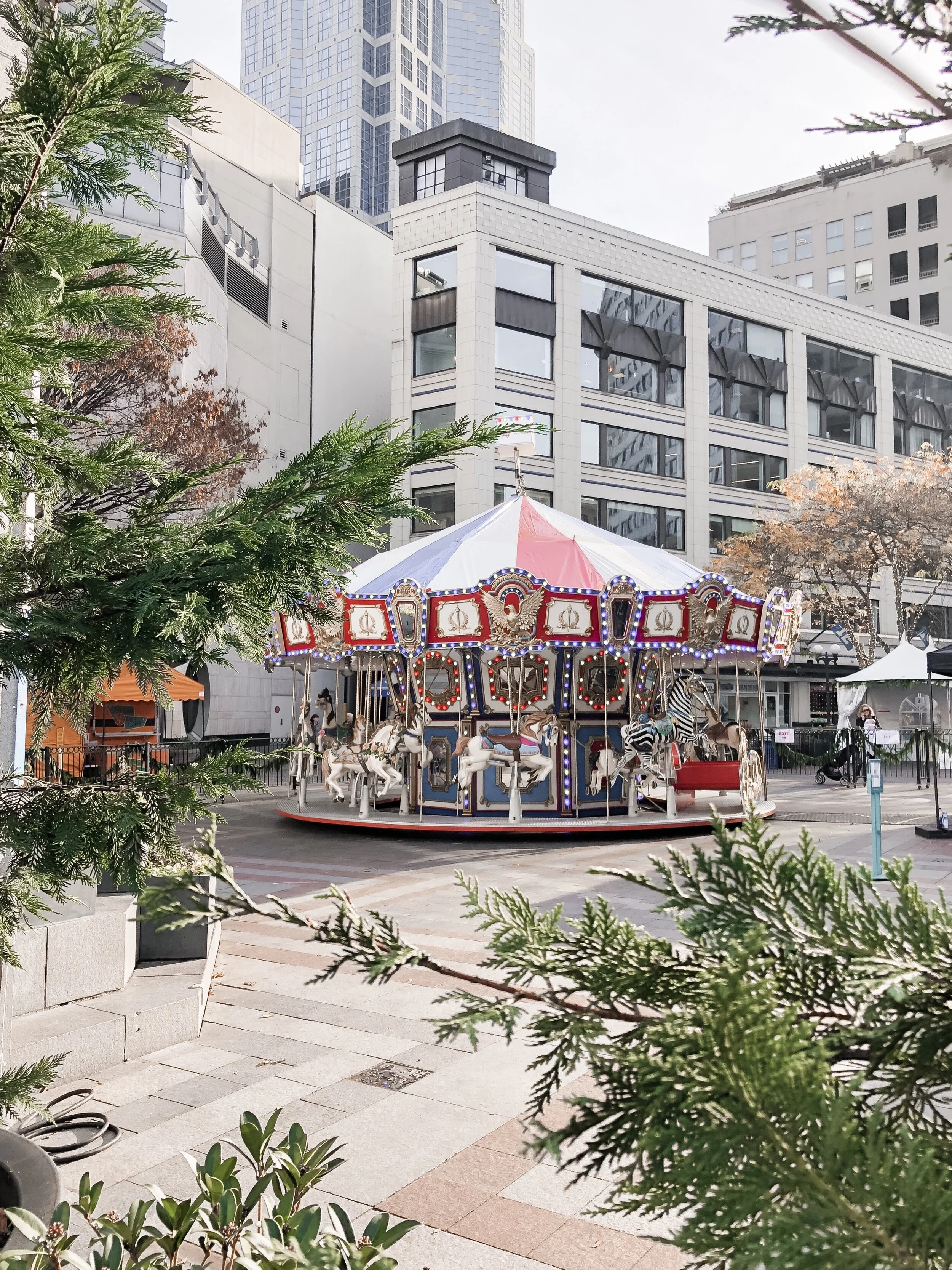 Ten Holiday Happenings in Seattle