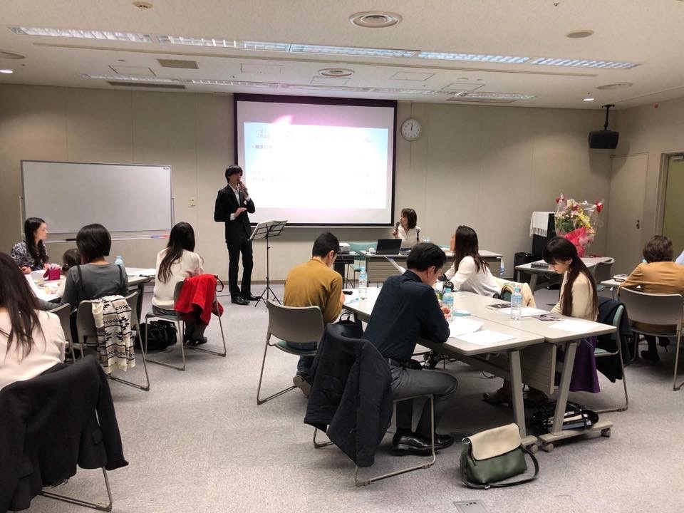 町田新産業創造センターの武田直也さん。町田市とタッグを組んで、新しい価値を提供する起業家の皆さんを応援しています。元々金融系の方なので、融資されやすい方法などの相談がお得意です!