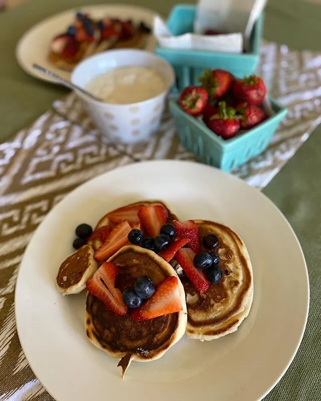 Summertime kicks off with Blueberry Buttermilk Pancakes, fresh fruit and a yogurt creamer dip | 🍓🍒🥞