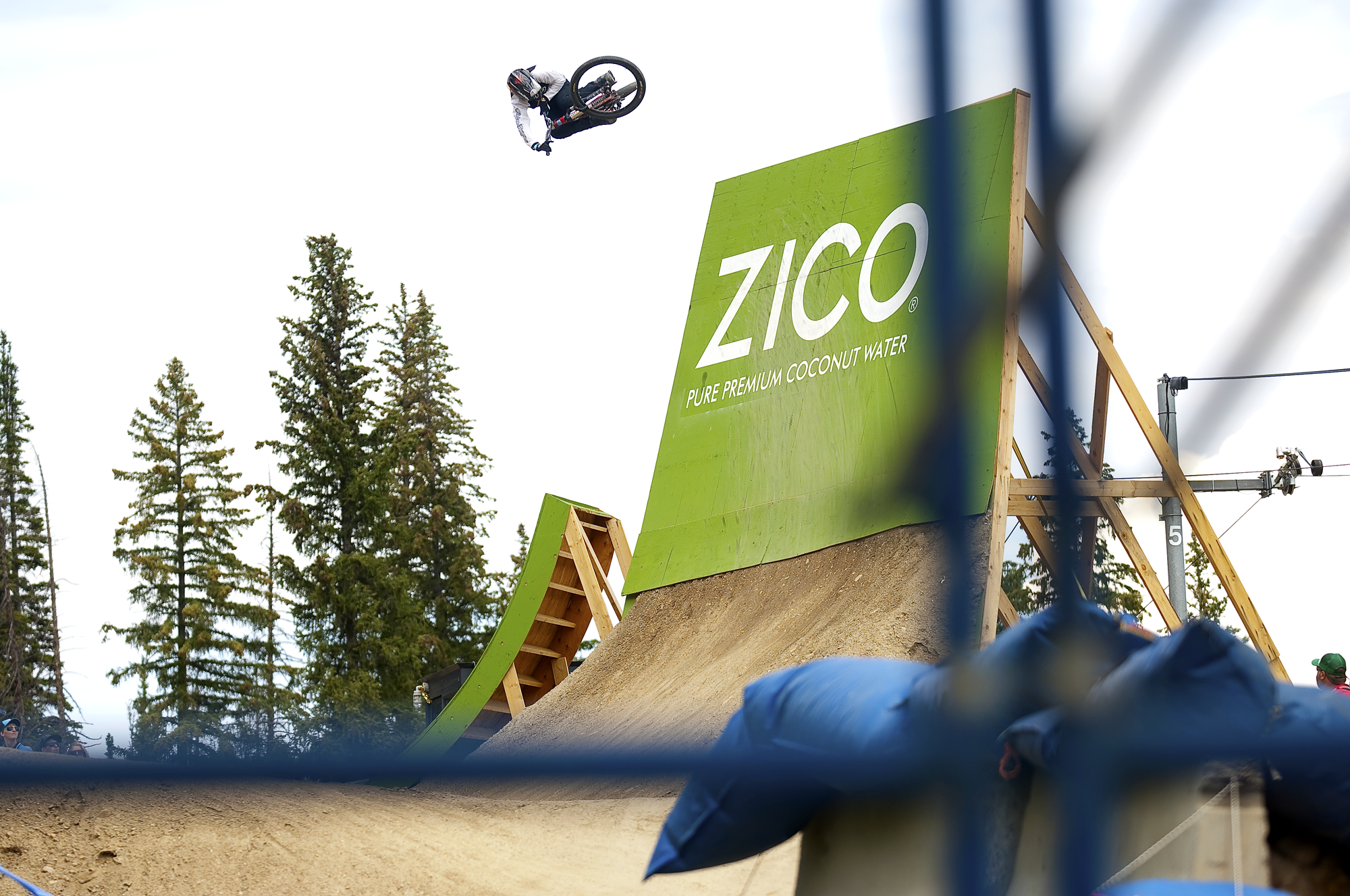 logan peat-bike-slopestyle.png