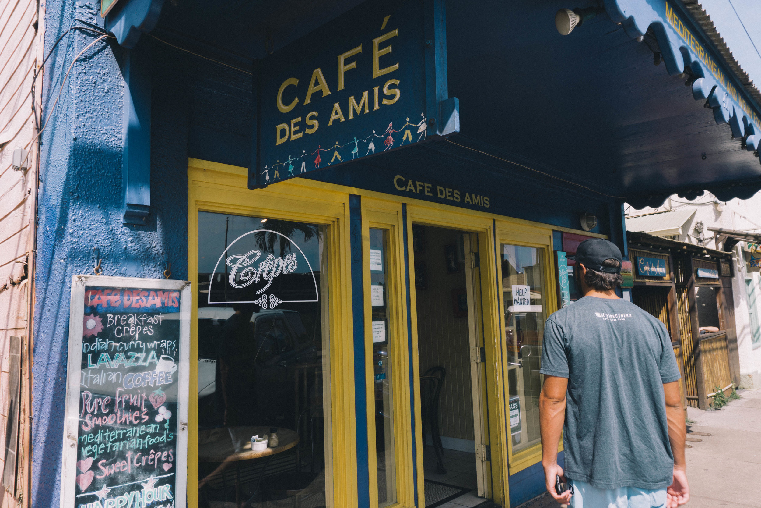  Our local jeep guy suggested  CAFE DE AMIS  in Paia town for breakfast and it did not dissapoint! Everything looked so delish on the menu too. 
