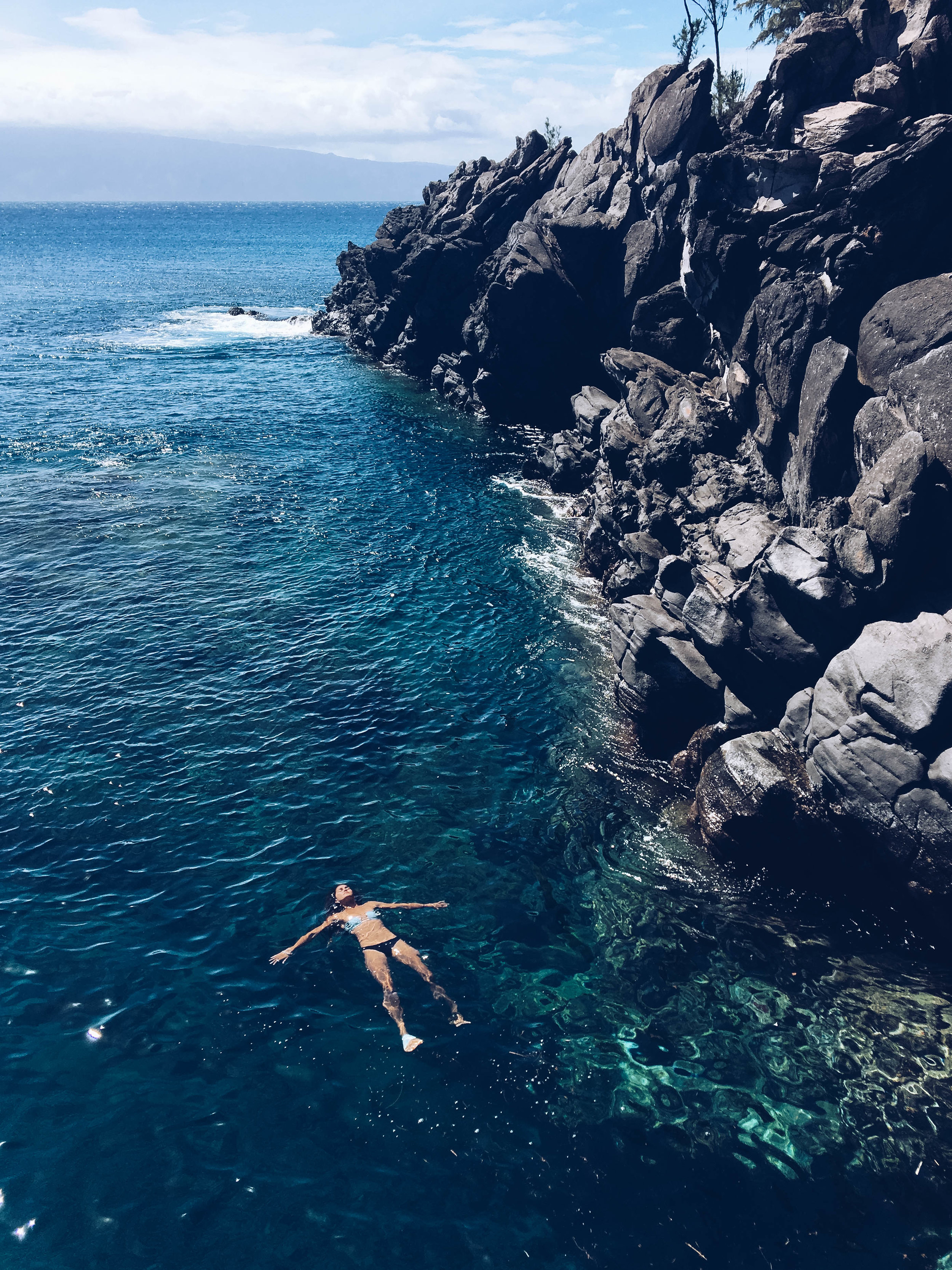  Jumping the rock at Cliff House. The water was like glitter, and so clear and blue! 