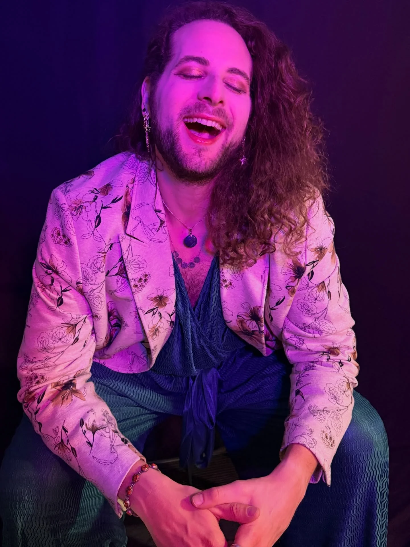 The look on my face when you tell me you pre-saved my new song 🎶🪩
We&rsquo;re playing Daylight live at @theremygoldshow this Sunday!! Can&rsquo;t wait to make this face and many others 👑🌟
&bull;
📸: @patti_lustoned
&bull;
#model #popstar #queer #