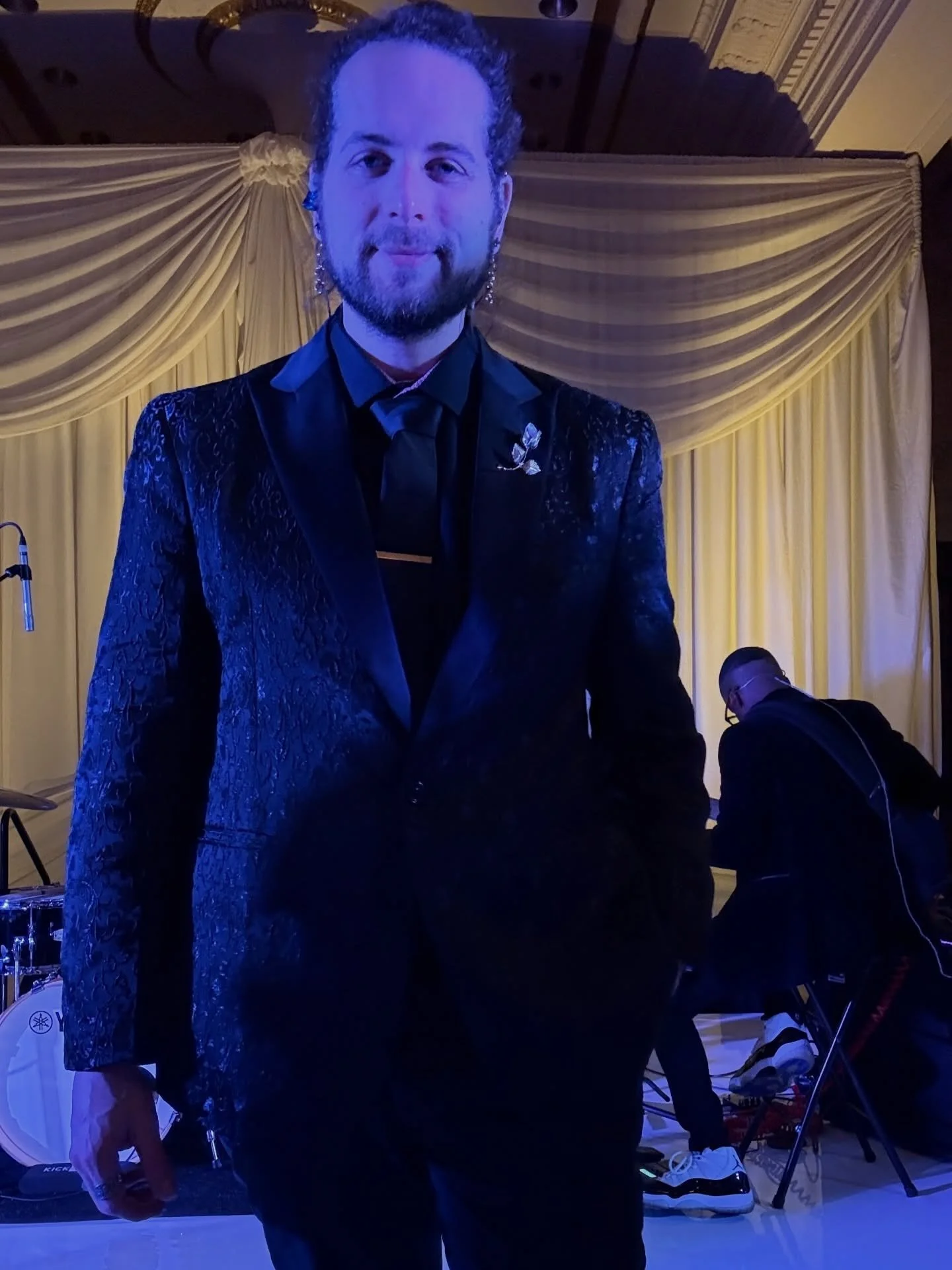 March gigs were 😮&zwj;💨
&bull;
1-2: First wedding back with the coven this year! Amsterdam tore it up 💍
3-5: my relationship with Triple Bottom Brewing has just begun but I can feel it&rsquo;s going to be a long and bountiful friendship 🍻
6: back