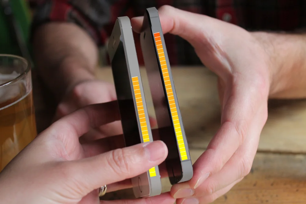 Hardware on the phone would allow users to see each other's phone use. 