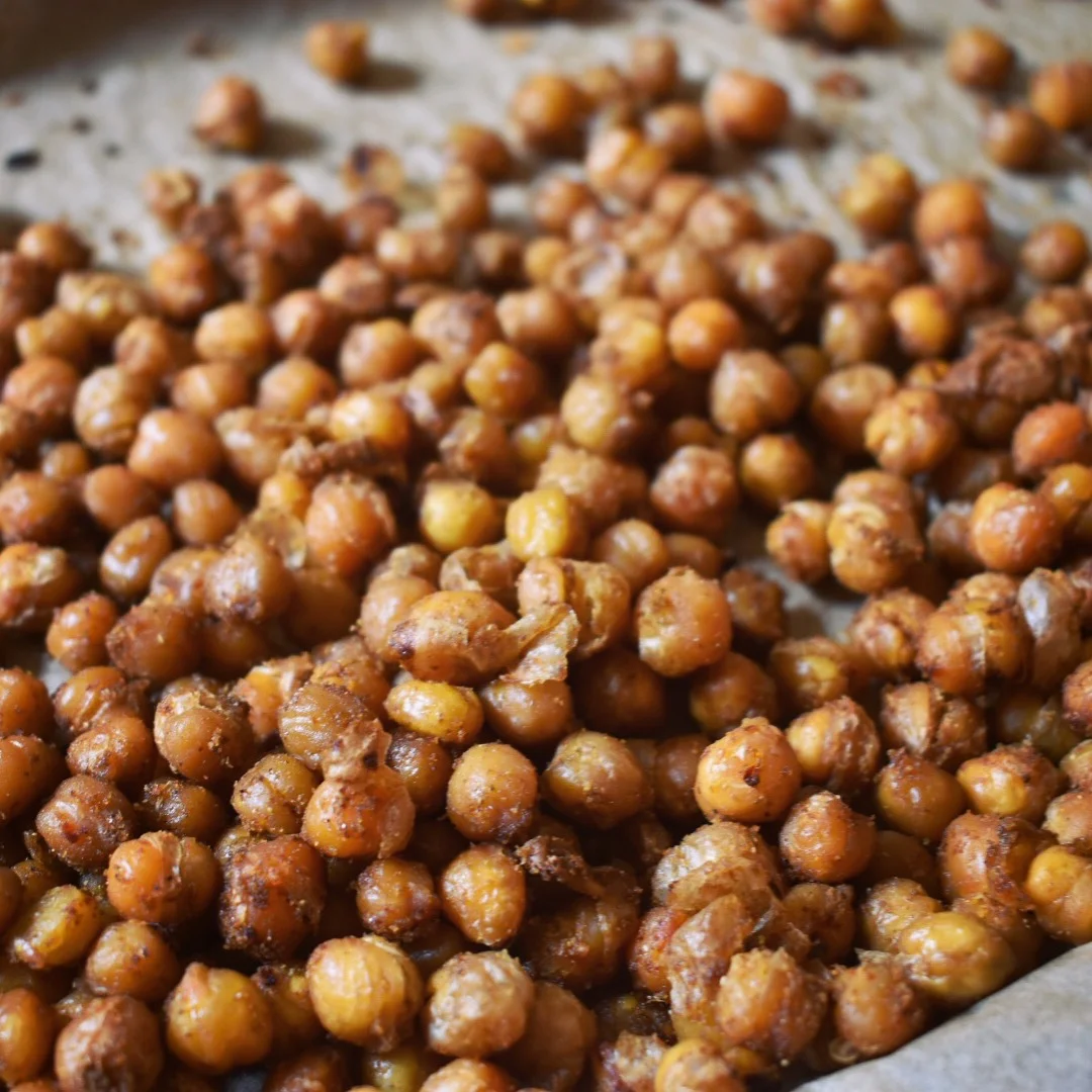 Vegan crispy curry roasted chickpeas recipe