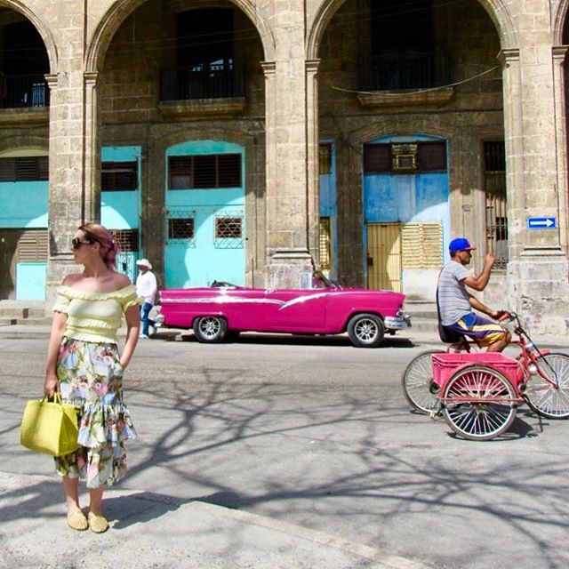 ↗️⬇️↘️↙️⬅️➡️
&bull;
&bull;
&bull;
#orlandoblogger #floridablogger #oldcars #cuba #cuba🇨🇺 #havanacuba #havana #cubancars #pink #pinkcar #worldcaptures #travel #travelgram #instago #passportready #wanderlust #fashionblogger #ilovetravel #instatravel 