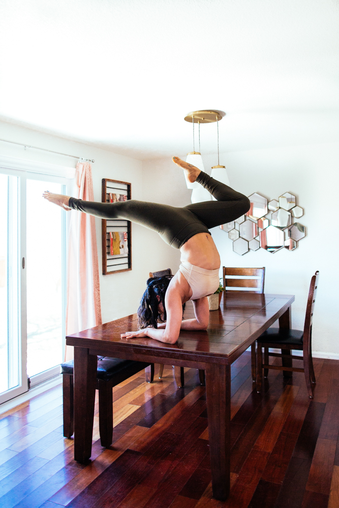 yogashoot-homesession-amylacyphotography-denver-14.jpg