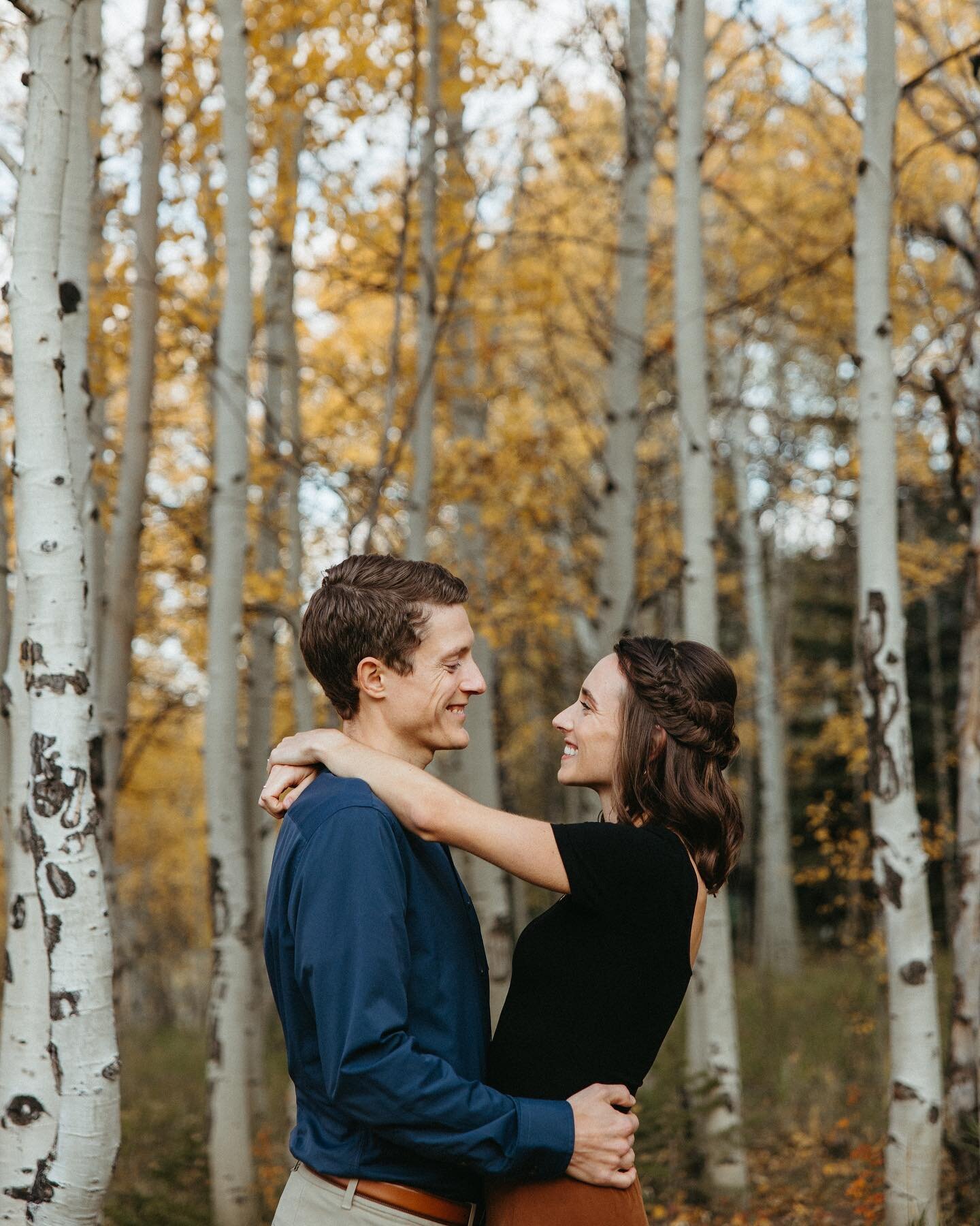 Such a sweet engagement session.