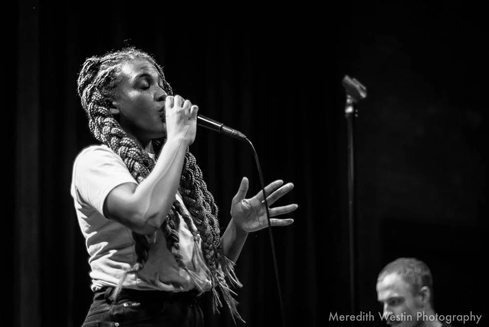 mina moore icehouse dec 20 (3 of 8).jpg