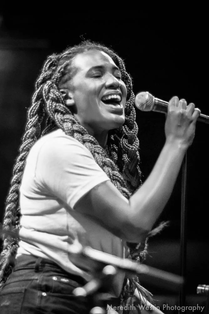 mina moore icehouse dec 20 (8 of 8).jpg