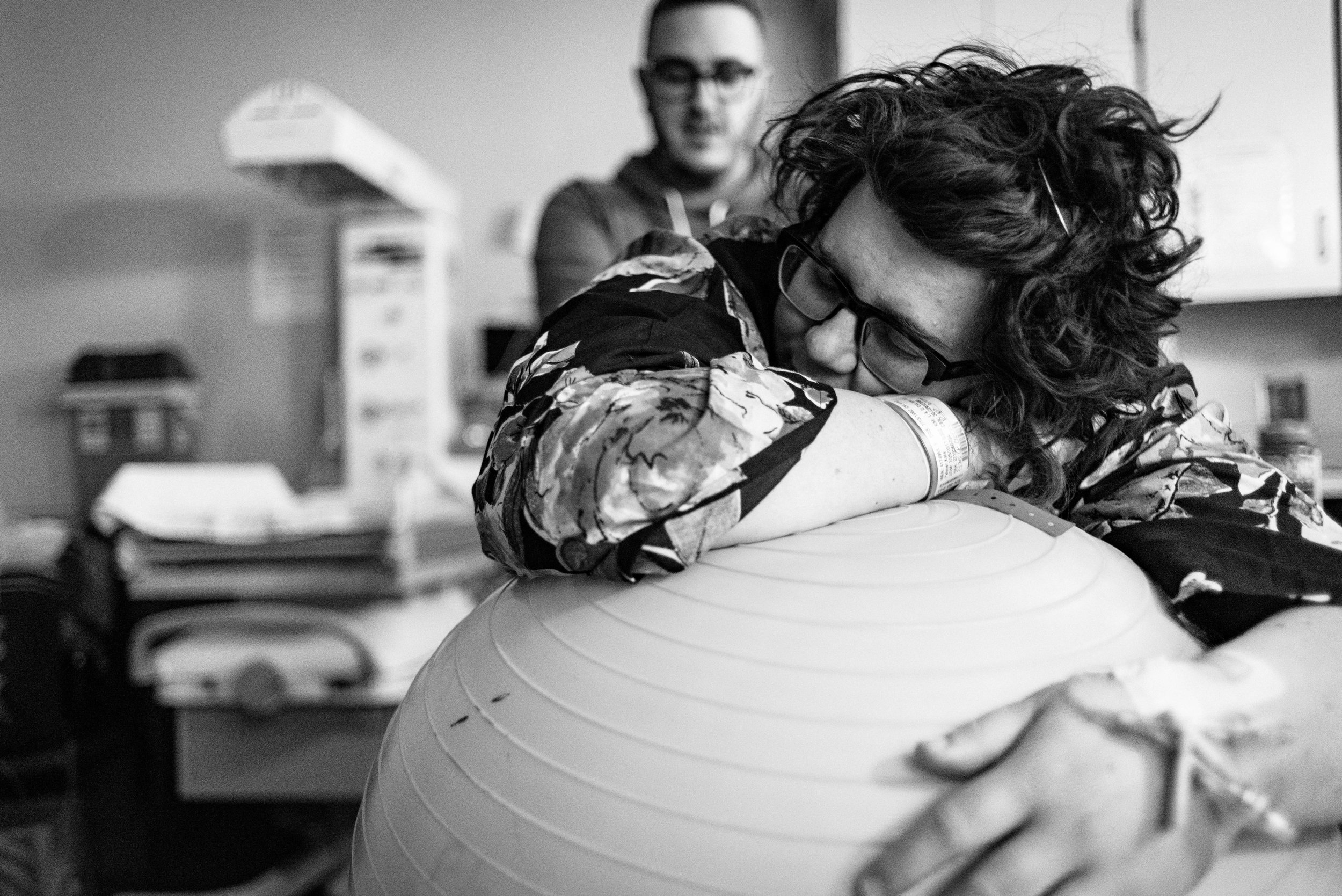 hip massage and birth ball and breathing through contractions, oh my! 