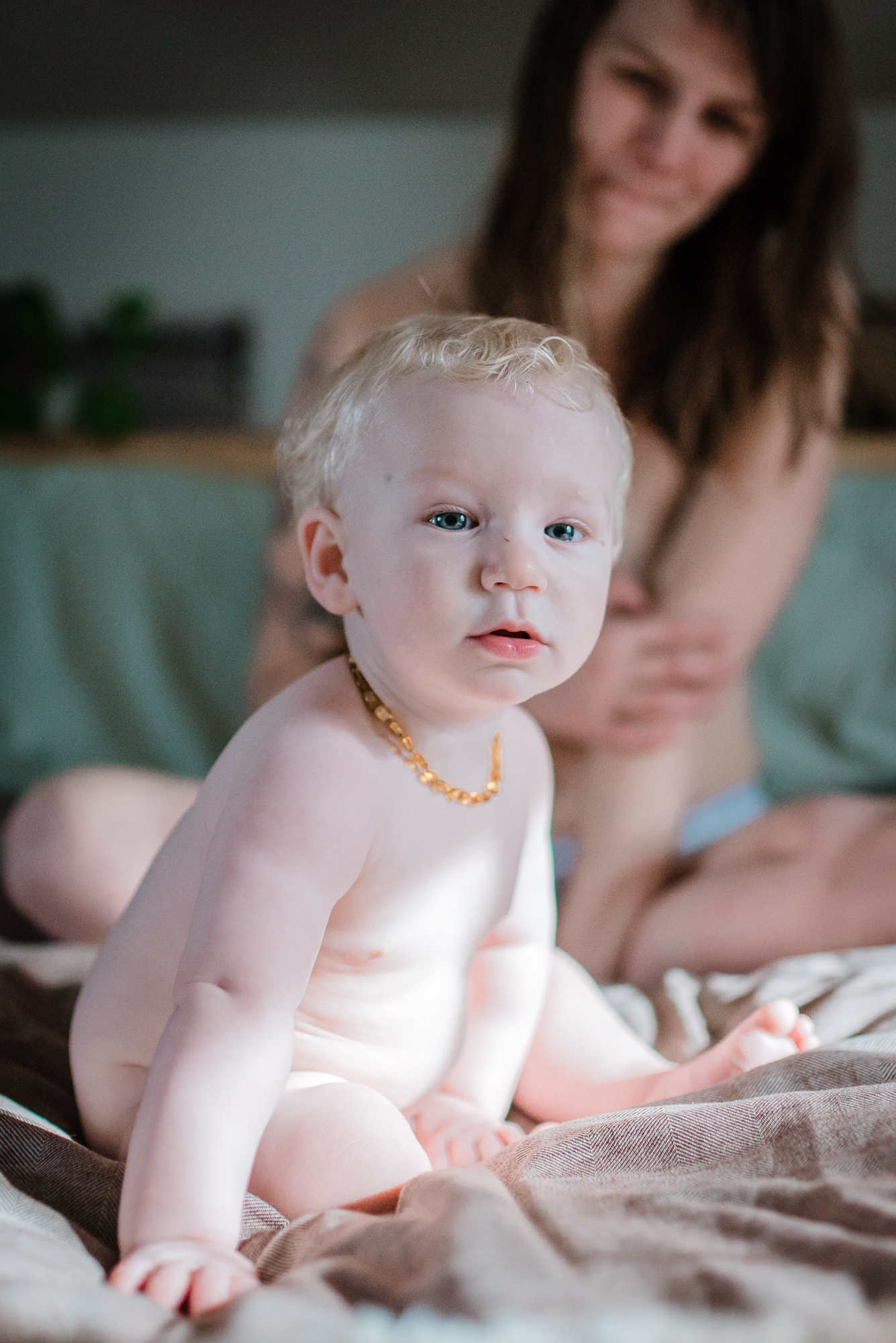 Minneapolis Breastfeeding Family Photography-25.jpg