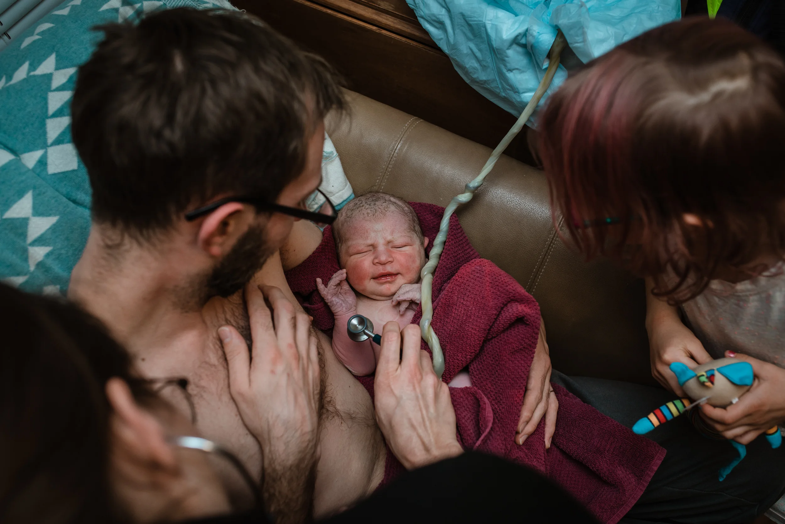 A Homebirth Surrounded by Friends and Family in St. Paul, Minnesota | Surprise Sex Baby's Birth Story