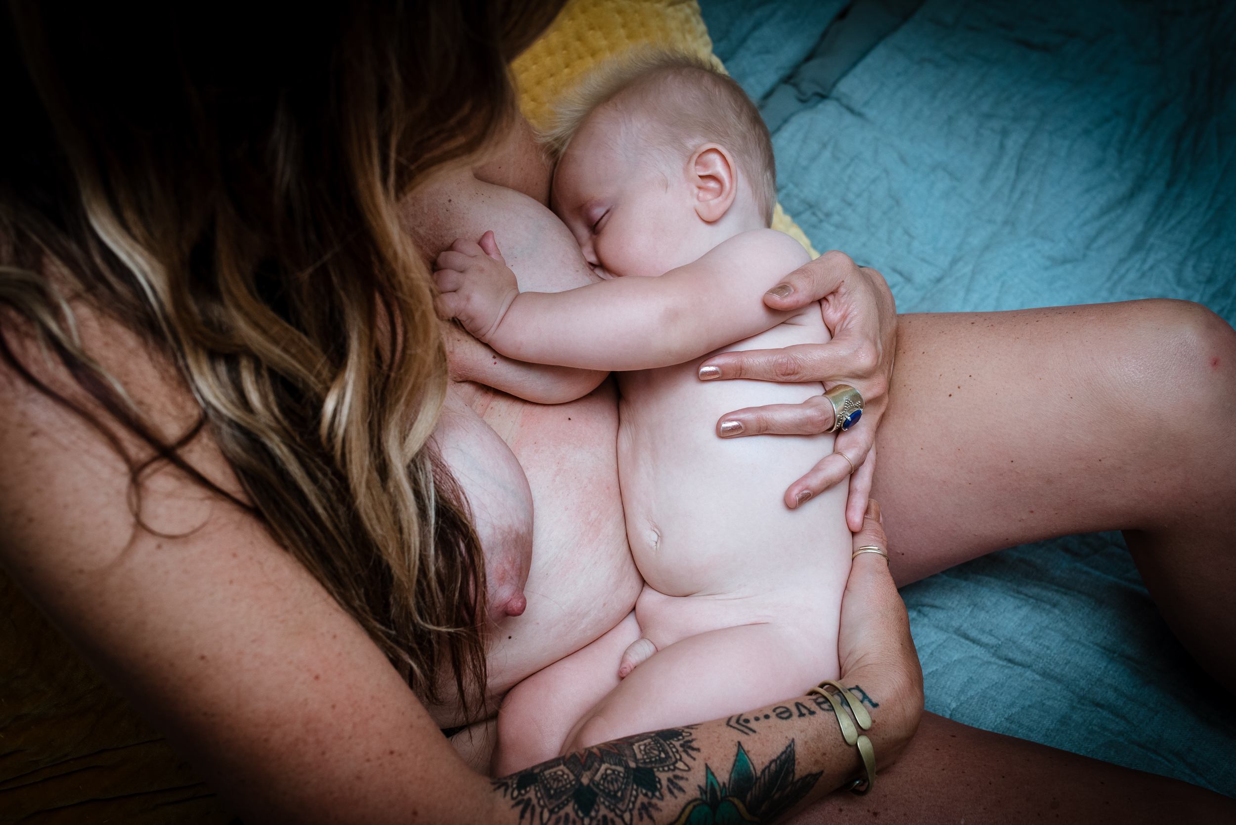 Best Birth Photography Minneapolis St. Paul Minnesota Meredith Westin Postpartum Breastfeeding Motherhood-August 22, 2018-083910.jpg