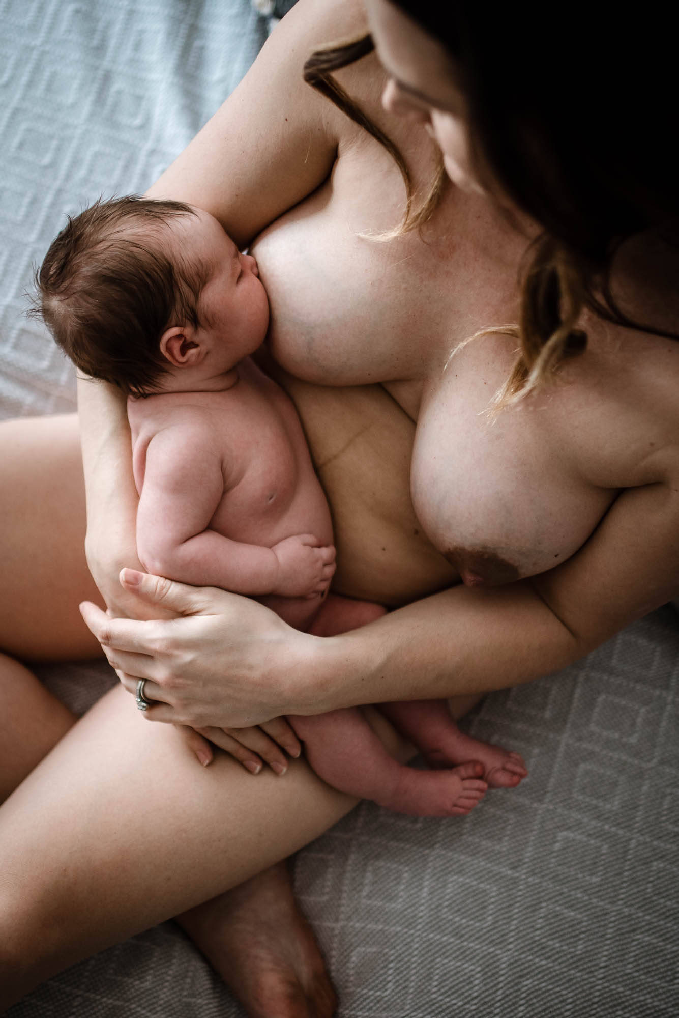 беременные голые и кормящие фото 81