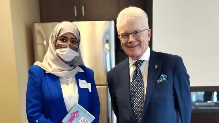      

 
   It was wonderful to meet Reyouf Al Azmi at the American College of Healthcare Executives Global Executive Program this week. She attended my session on Healthcare Possibility Thinking in Complex Environments. She is from Saudi Arabia, as 