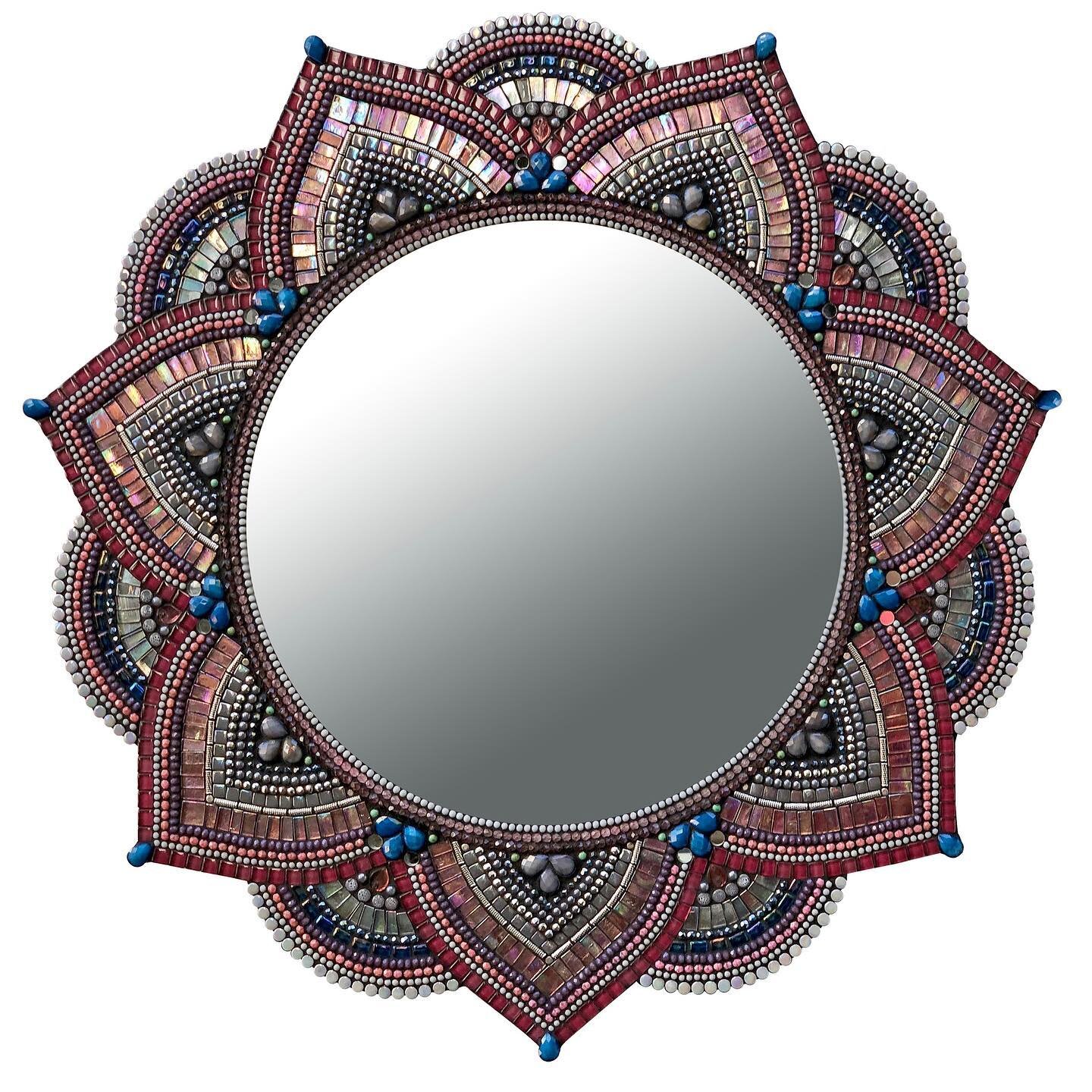 26in Mandala Mirror, Blush

#mosaicart #mosaicmirror #homedecor #handmade #powderroomdecor #hgtvhandmadehome  #uniquemirror