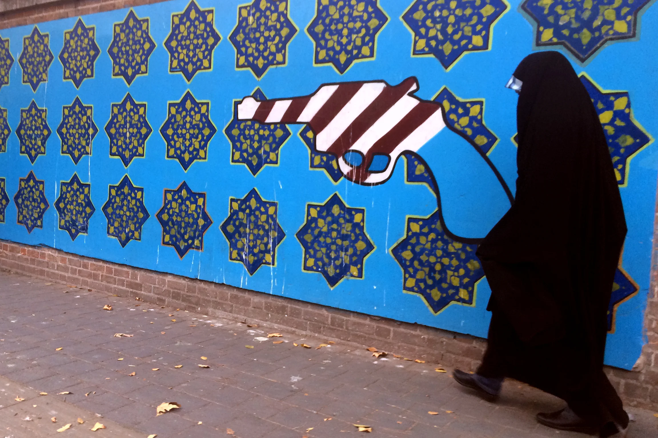 Sanwaree Robinson - Iran - Nest of Spies.jpg