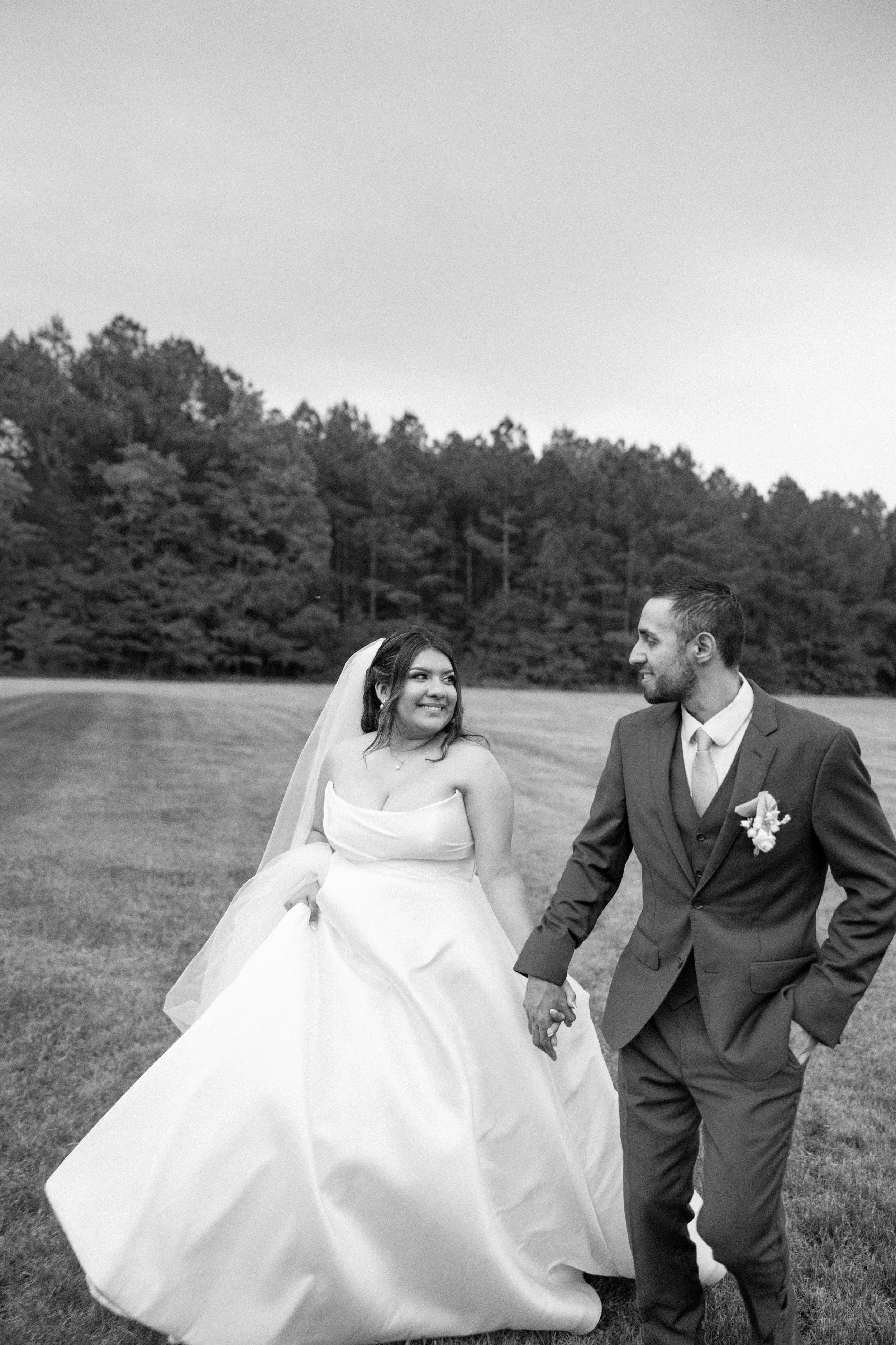 Lesley + Miguel: An April Love Story in Full Bloom