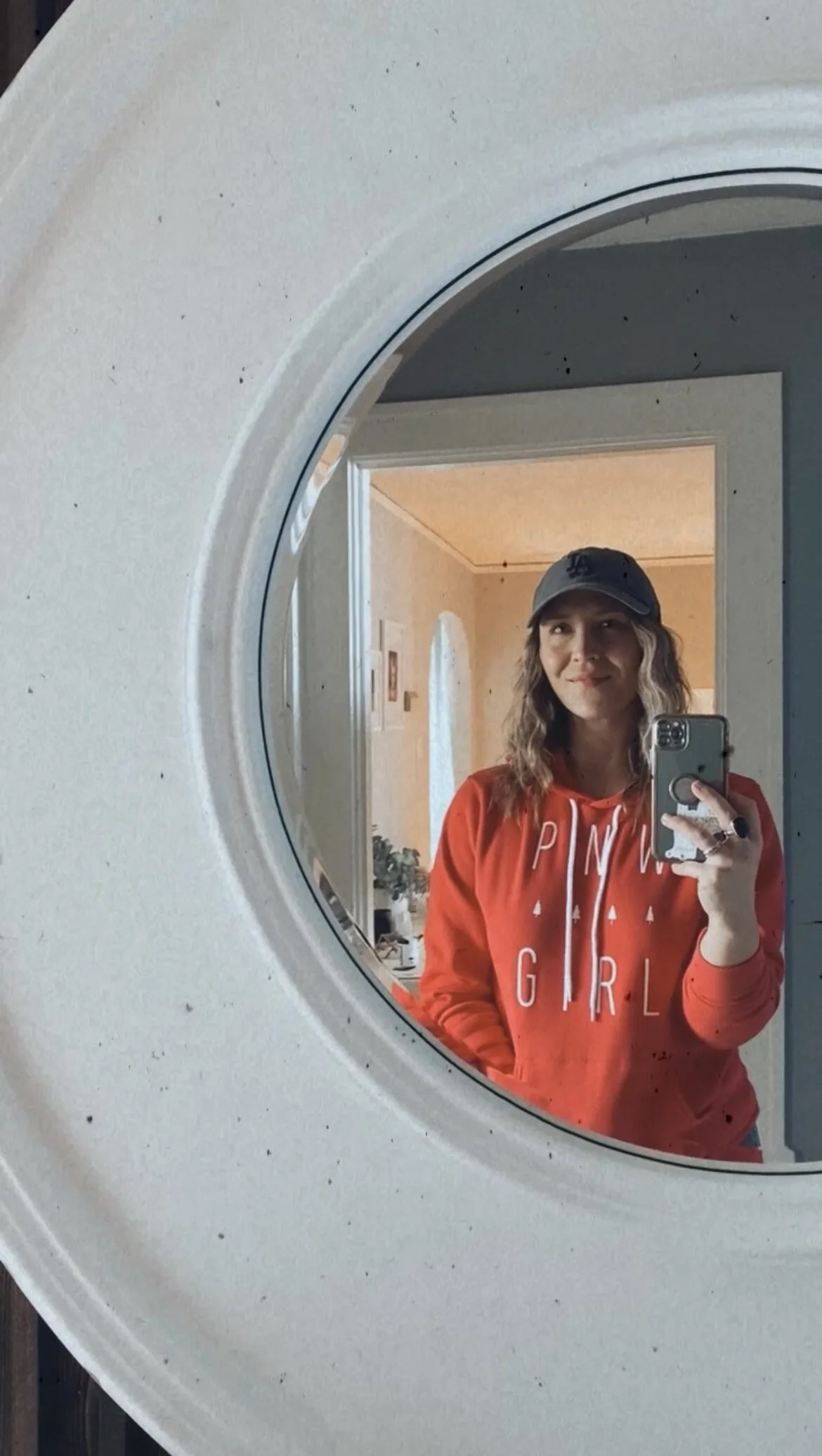 AED3299F-CC7D-43D1-8A89-7E9D15616D52