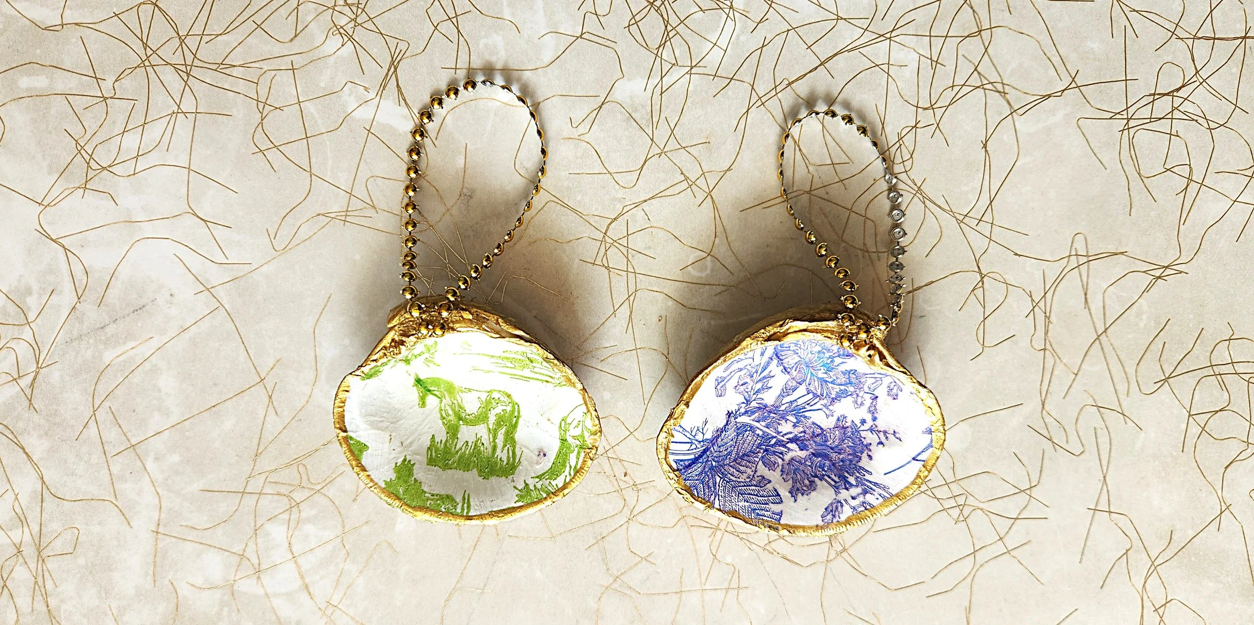 clam ornament set 2 front .jpg