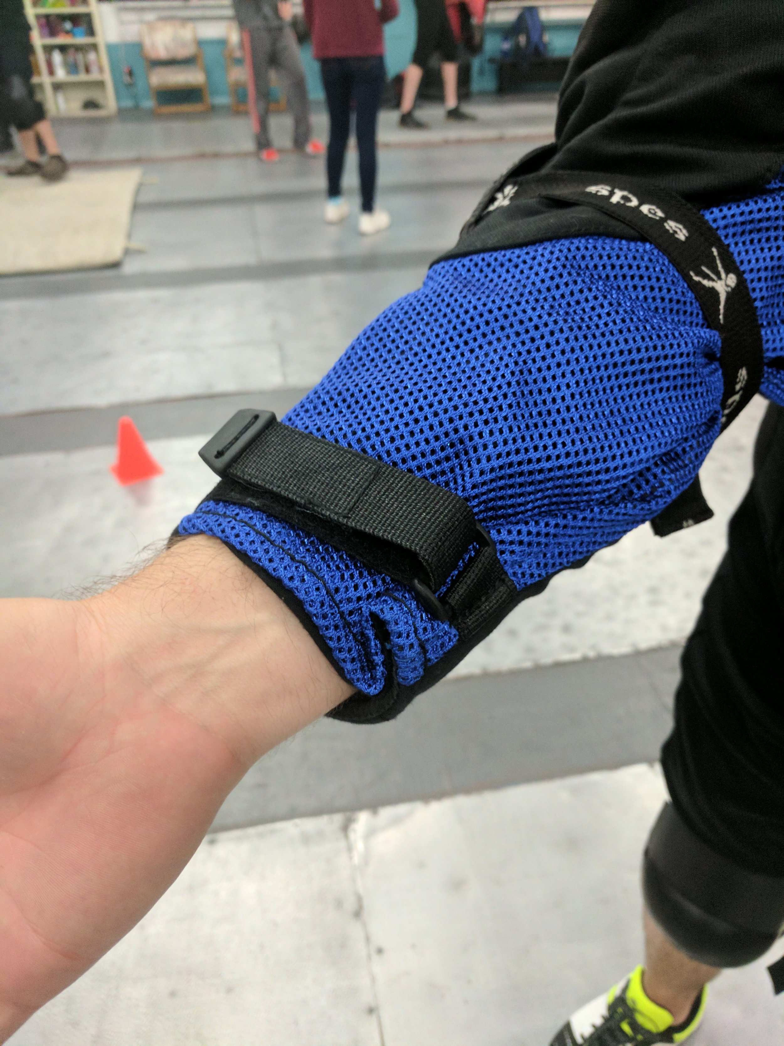 The buckles snagged, but they're being replaced in the production model with elastic. Yay!