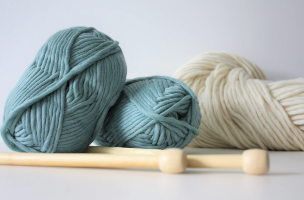 Knitting Stitch and Casting On for Beginner Knitters