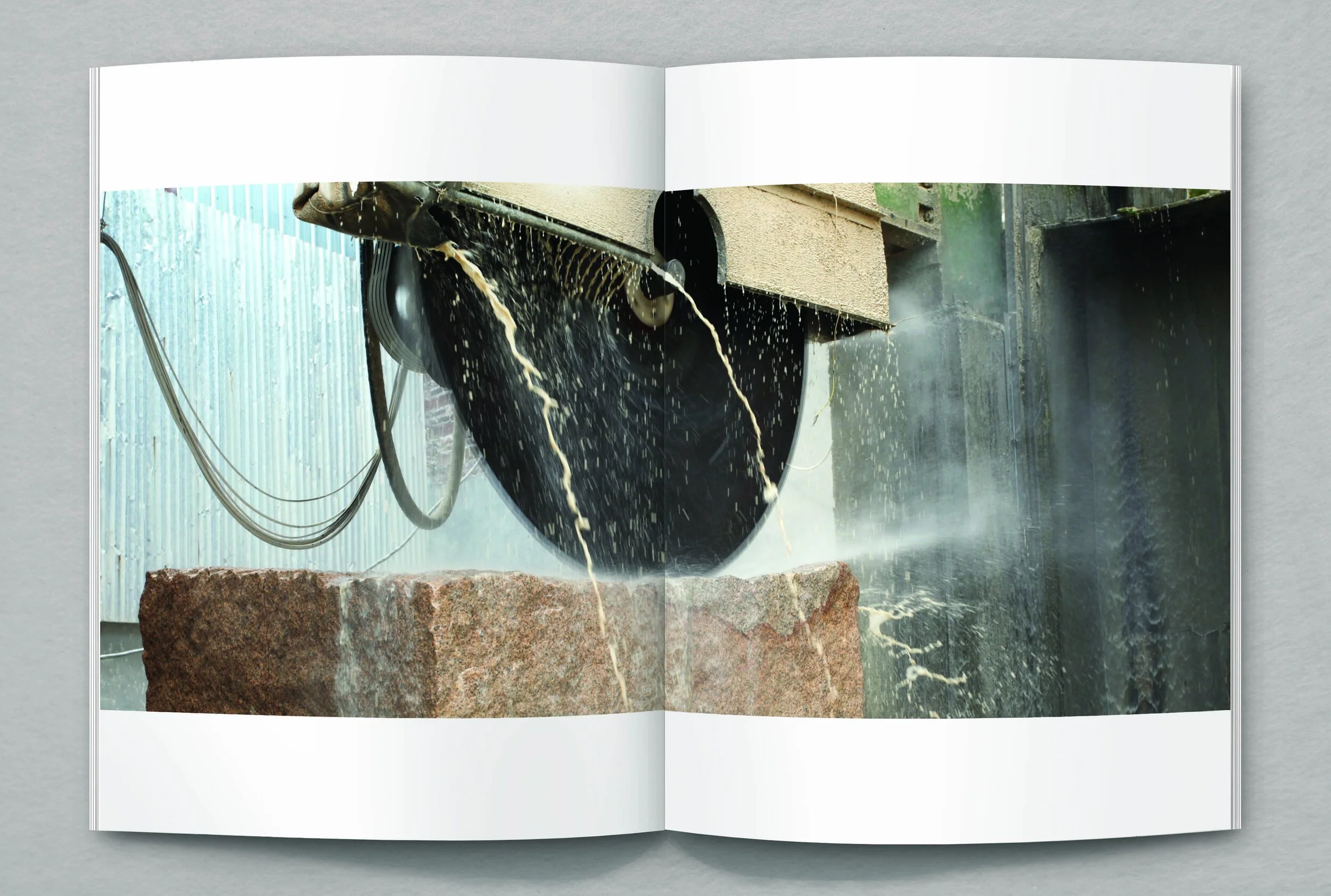 雕塑學會_Booklet-Mockup_inside_04.jpg