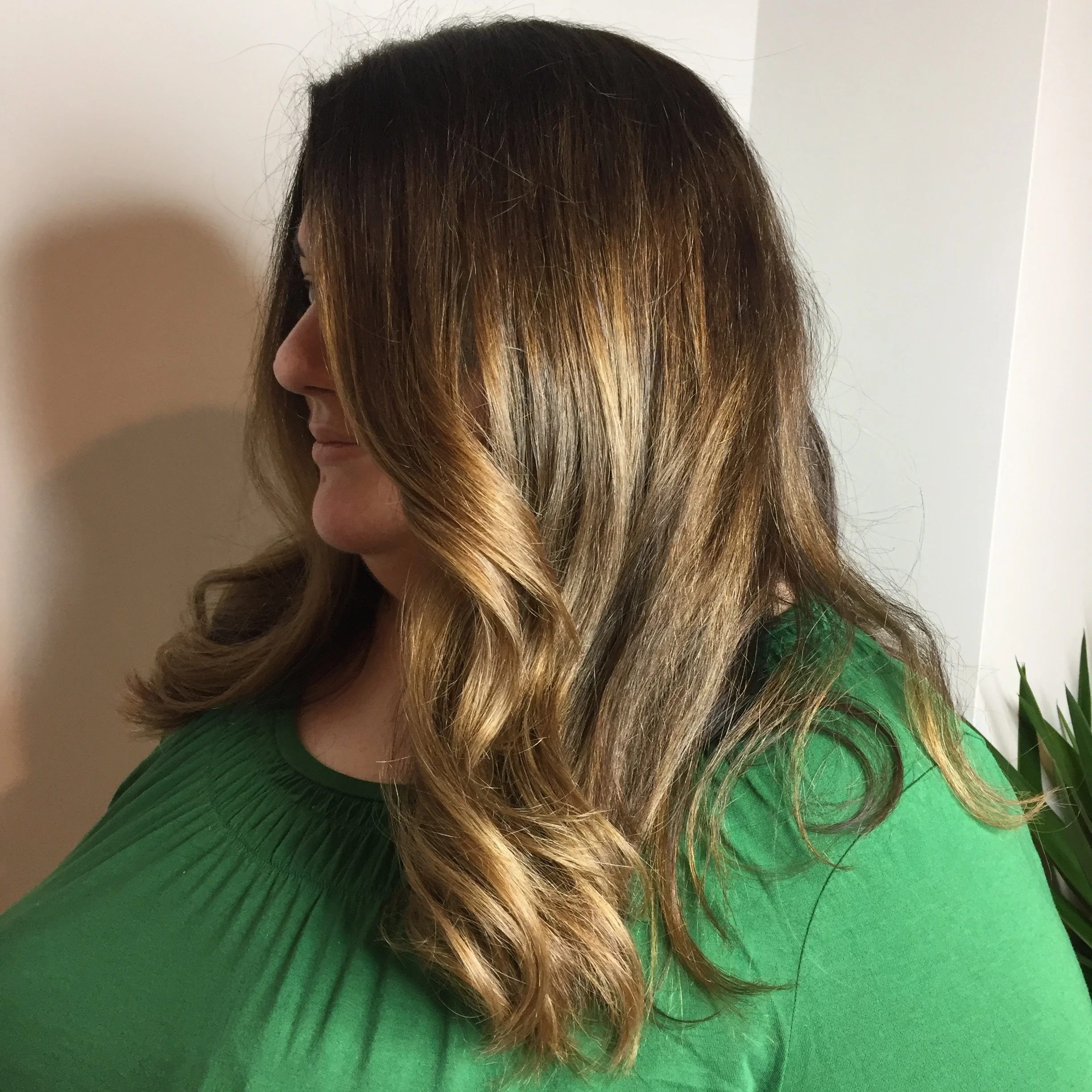 ROOT COLOR AND COLOR MELTING TO OMBRE DONE BY : NINA