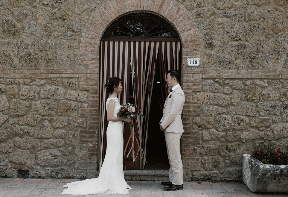 Fotomagoria-Mindy-&-Eddy.gif