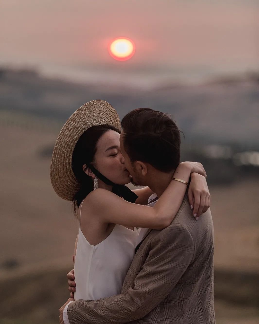 Reminiscences of Tuscan heaven📸
.
.
.
.
.
.
.
.
.
.
.
.
.
.
.
.
.
.
.
.
.
.
.
.
.
#modernwedding #italywedding #tuscanyelopement #elopement #destinationwedding #destinationweddingitaly #destinationweddinginitaly #lakecomowedding #weddingdestination 