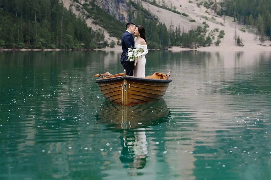 Lake Braies Elopement &amp; Photoshoot: The Complete Planning Guide