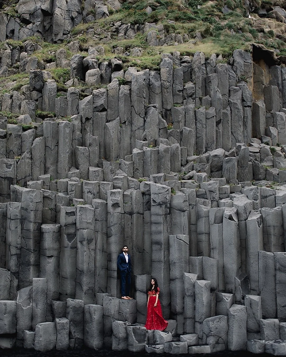 There are places that stay with you long after you leave.

Reynisfjara was one of the most beautiful places I have ever photographed. Wild. Raw. Unreal. The contrast of deep volcanic sand, dramatic basalt formations and the endless ocean felt like st