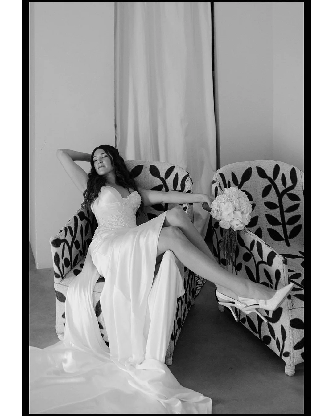 Pantelleria was the perfect backdrop for N &amp; K&rsquo;s multi-day wedding : wild, beautiful, and completely unforgettable 🇮🇹

They kept everything simple and intentional, focusing on what really mattered: being present, being together, and celeb