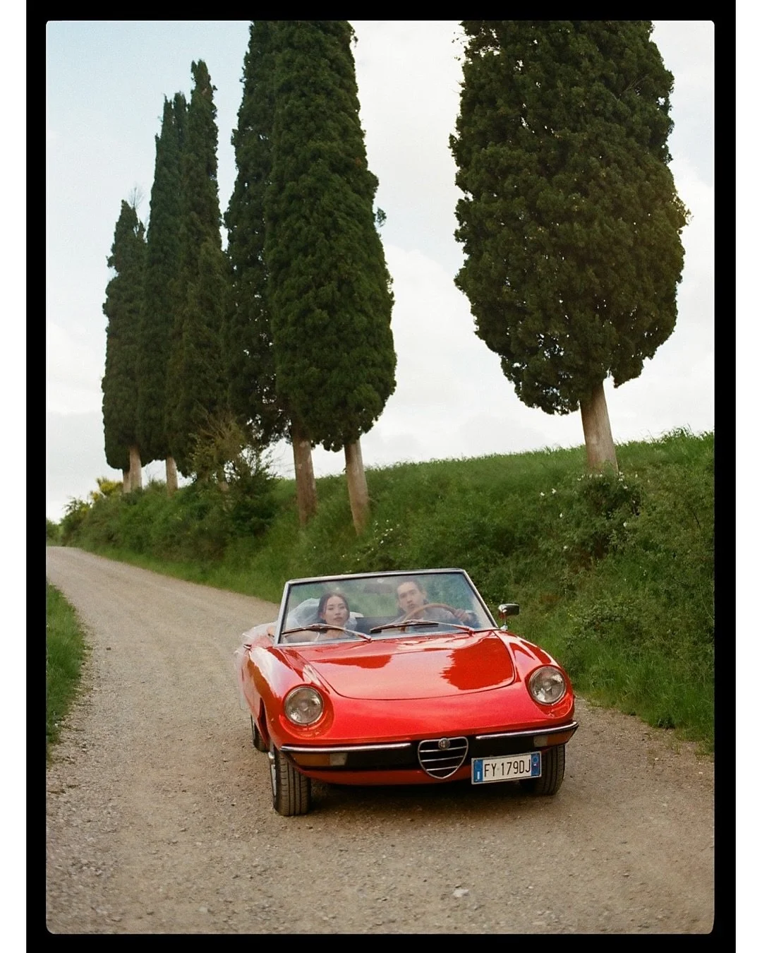 Memories of summer in the Tuscan wilderness captured all on film 35mm analog camera 📸
.
.
.
.
.
.
.
.
.
.
.
.
.
.
.
.
.
.
#tuscanyweddingphotographer #tuscanyelopement #florenceweddingphotographer #tuscanyphotographer