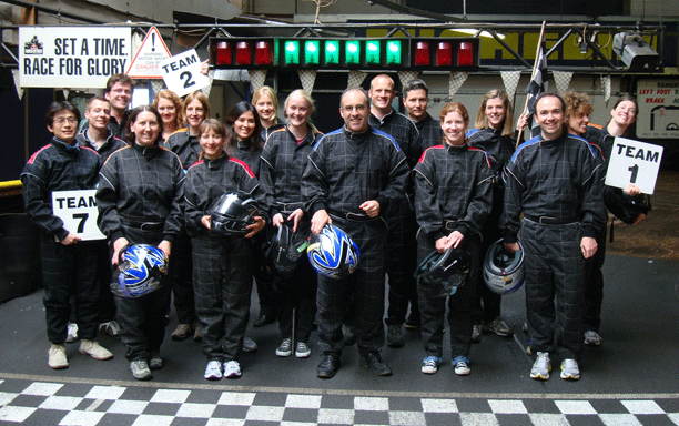 go-karting_team.gif