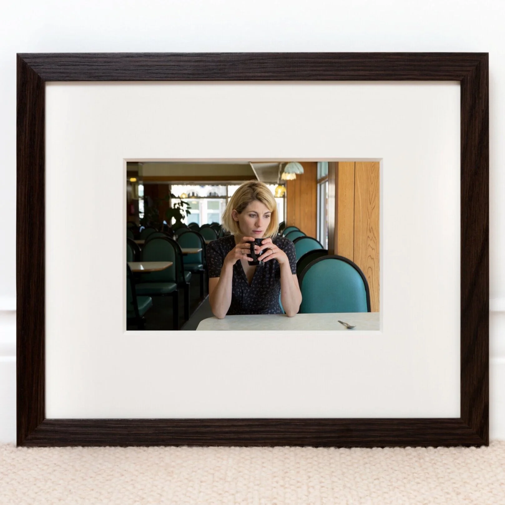 Framed_Jodie_Whittaker_01_F.jpg