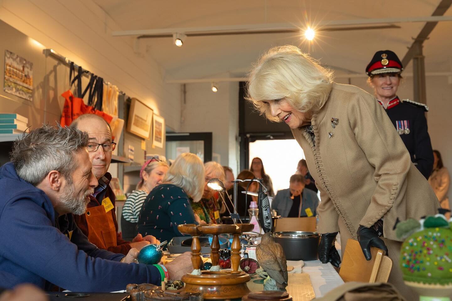 Yesterday was a busy day at work! 👑📸 

Her Majesty The Queen visiting Shrewsbury Flaxmill Maltings including pictures with the brilliant @shrewsfoodhub and the #RepairCafe. &copy; Historic England. Credit: Historic England, Olivia Hemingway

#photo