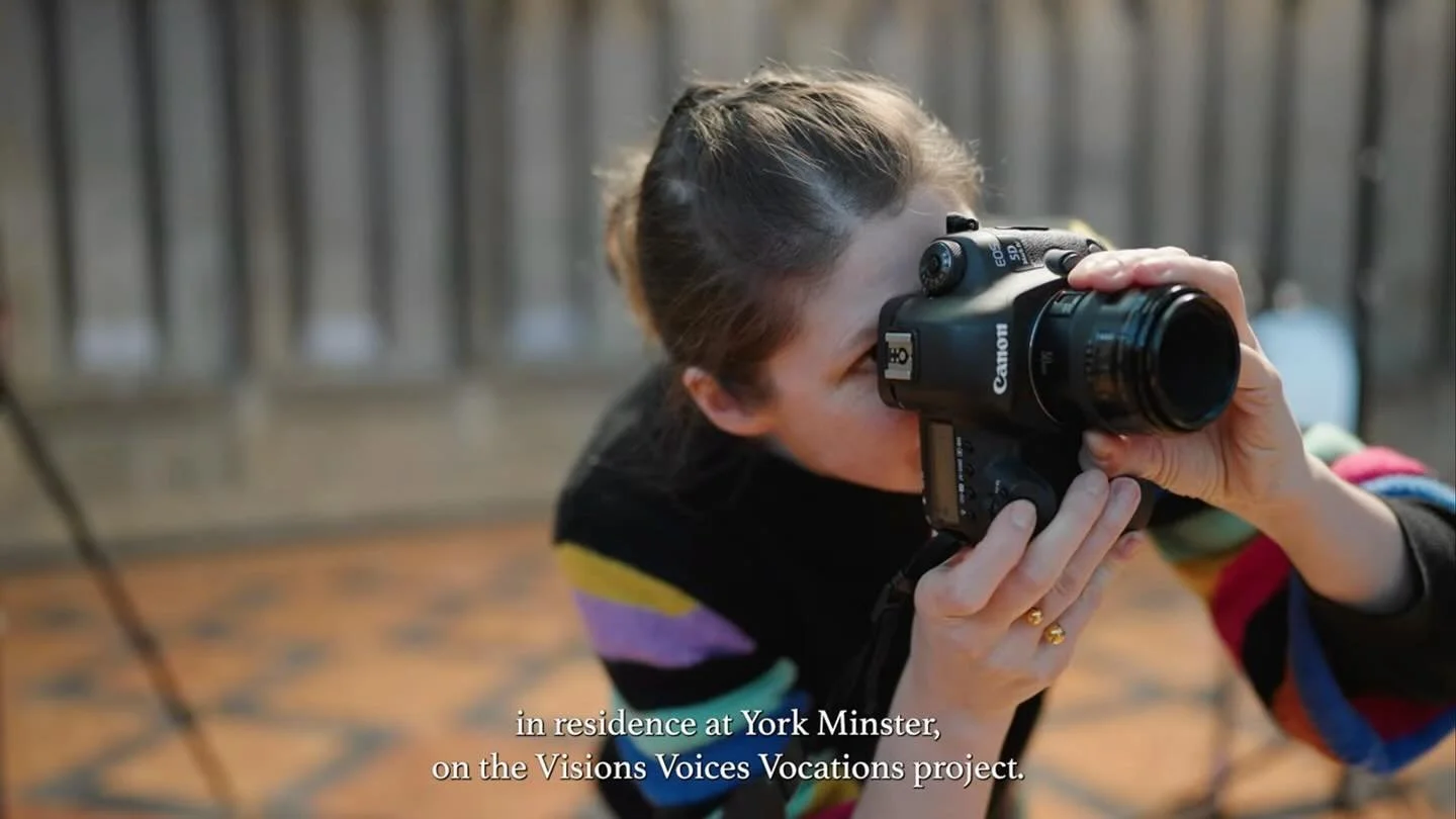 Happy 2026!! It&rsquo;s been a busy January so far 🎉 Thanks to all who continue to support my work and commission me&hellip; and WELCOME to the new followers - to introduce myself to the new folk, here are some behind-the-scenes clips from my Artist