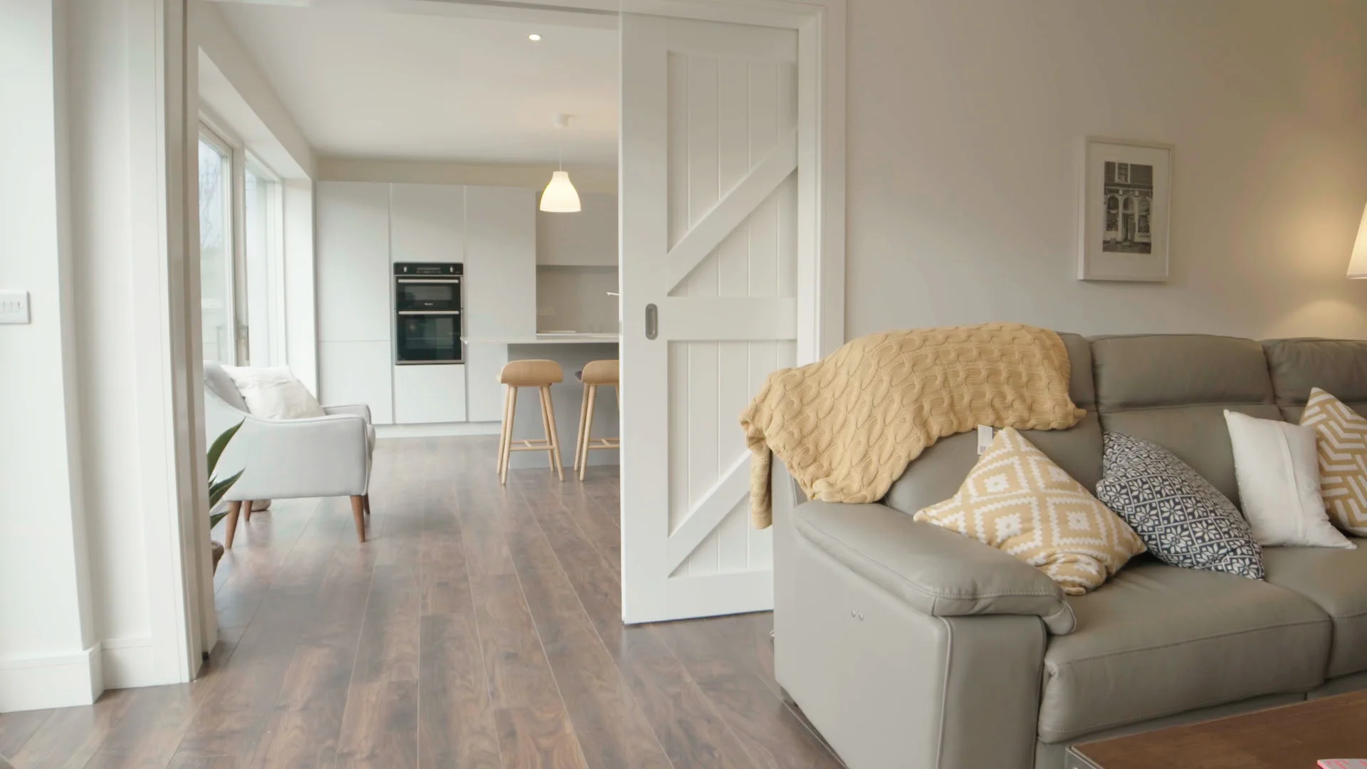 TX1 RTI10 Malahide After Kitchen Living.jpg