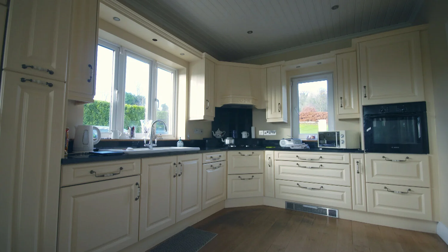 Old kitchen.jpg